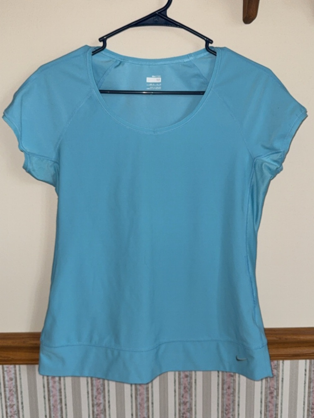 Nike Women’s FITDRY T-Shirt Women’s Medium, blue